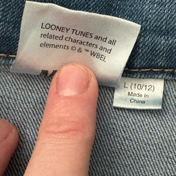 Looney Tunes Tweety “That’s All Folks!” Denim Jacket Size L (10/12) - Picture 5 of 9